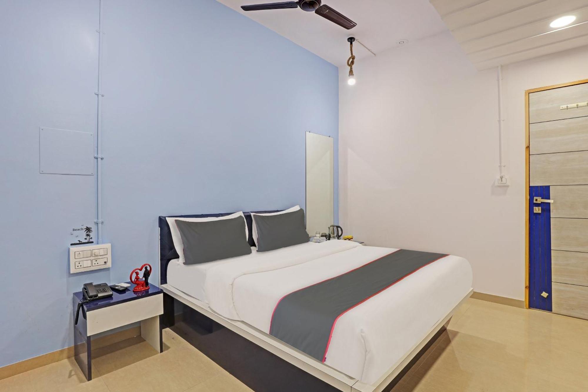Hotel Silk, Premier Budget Friendly Luxury Hotel In Surat, Perfect For Families, Couples And Business Travelers Zewnętrze zdjęcie